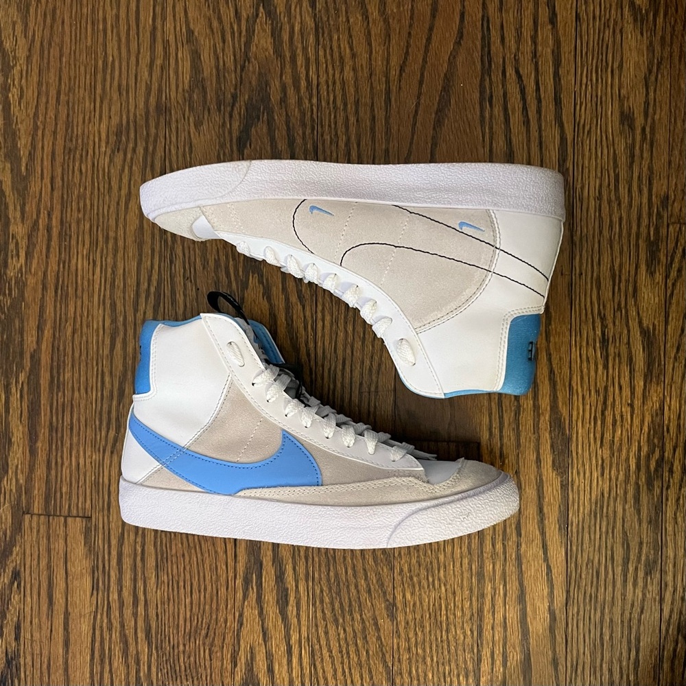 Nike Blazer Mid '77 - Size 6Y